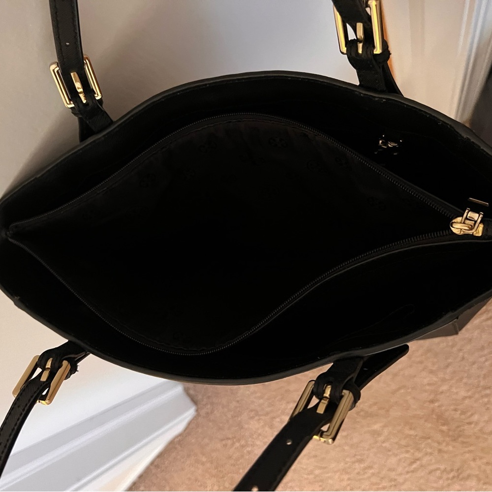 Tory Burch purse - Picture 2 of 3